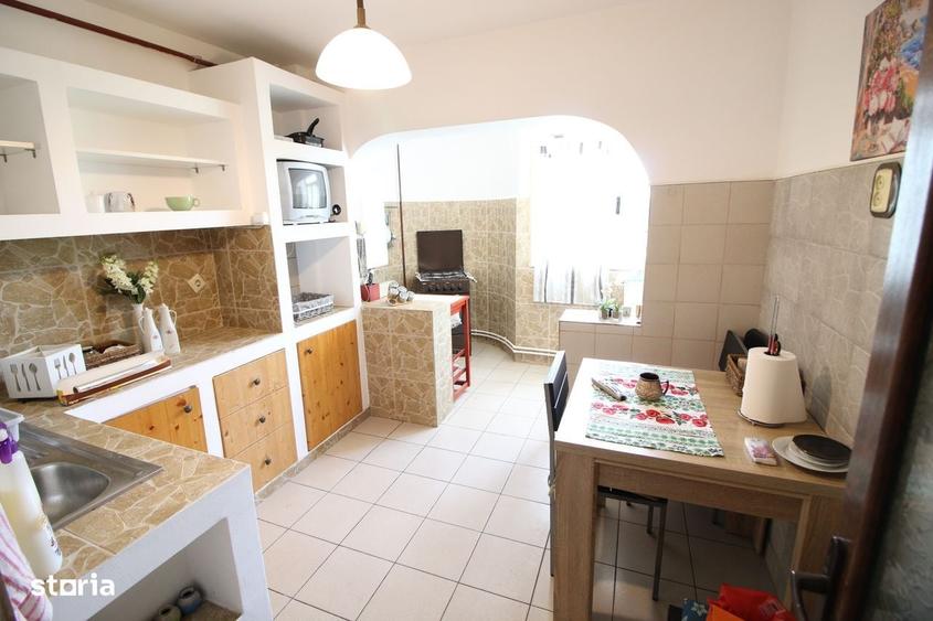 Apartament cu 3 camere decomandat în Siderurgiștilor