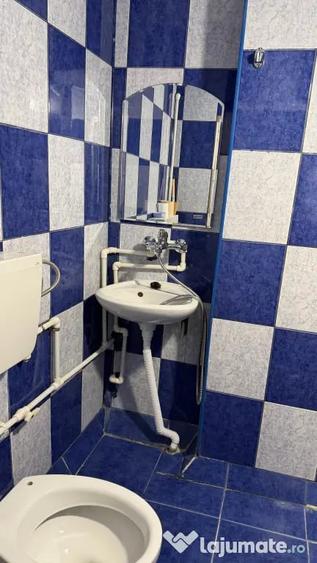 Apartament cu 2 camere nedecomandat în Central