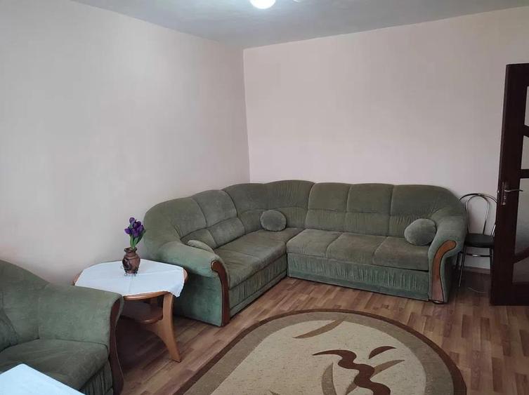 Apartament cu 2 camere decomandat în Radu Negru