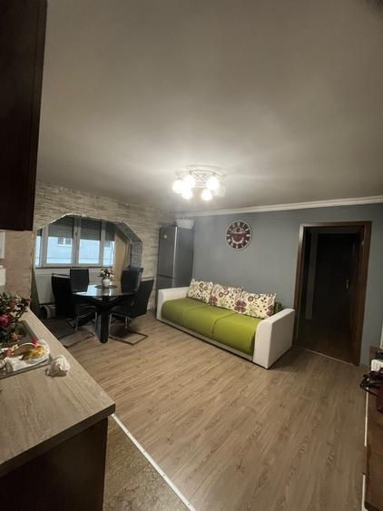Apartament cu 2 camere nedecomandat în Fălticeni