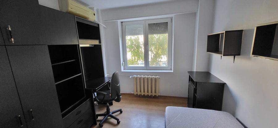 Apartament cu 3 camere decomandat în Decebal