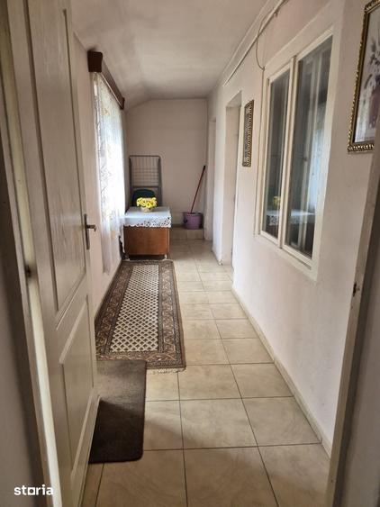 Casă cu 4 camere decomandat cu Teren 486 Mp în Șona