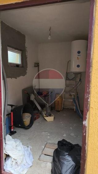 Casă individuală cu 4 camere cu Teren 2089 Mp în Borca