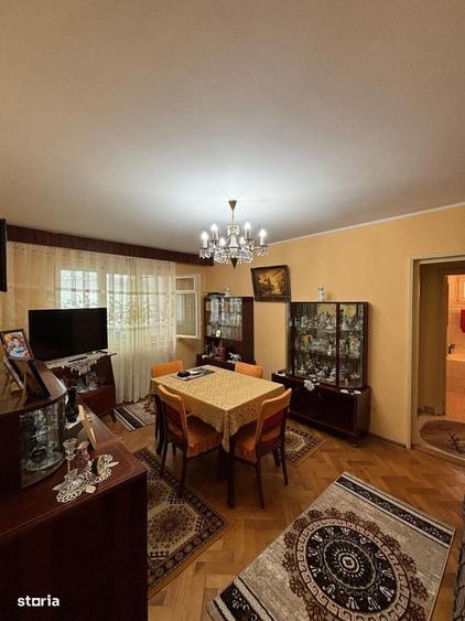 Apartament cu 2 camere semidecomandat în Hipodrom