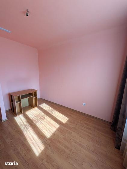 Apartament cu 2 camere decomandat în Calea București