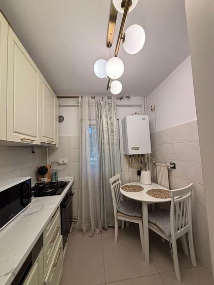 Apartament cu 2 camere decomandat în Liteni