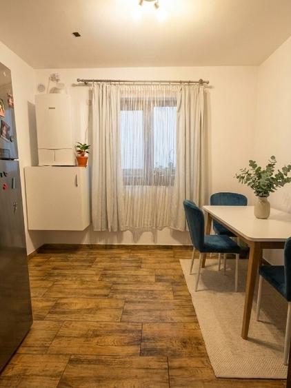 Casă individuală cu 6 camere cu Teren 300 Mp în Agigea