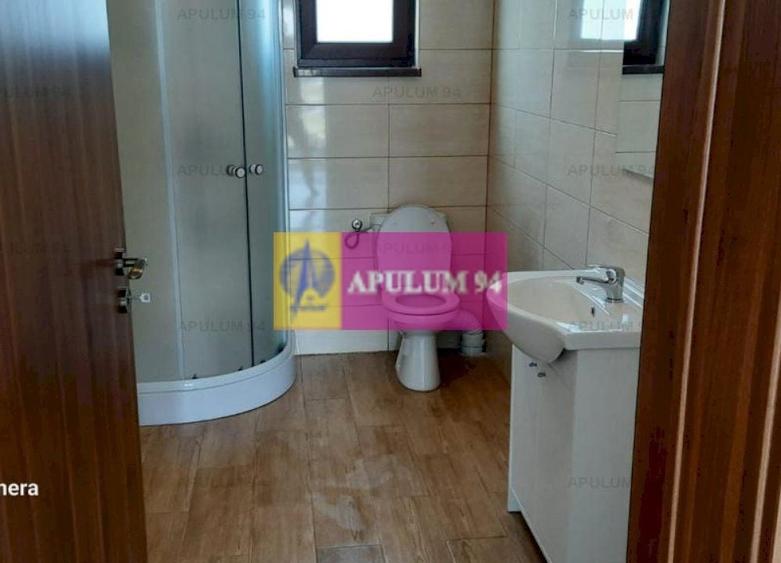 Casă individuală cu 3 camere decomandat cu Canalizare în Săbăreni