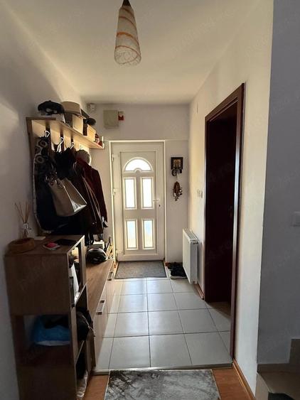 Casă cu 4 camere cu Teren 330 Mp în Utvin