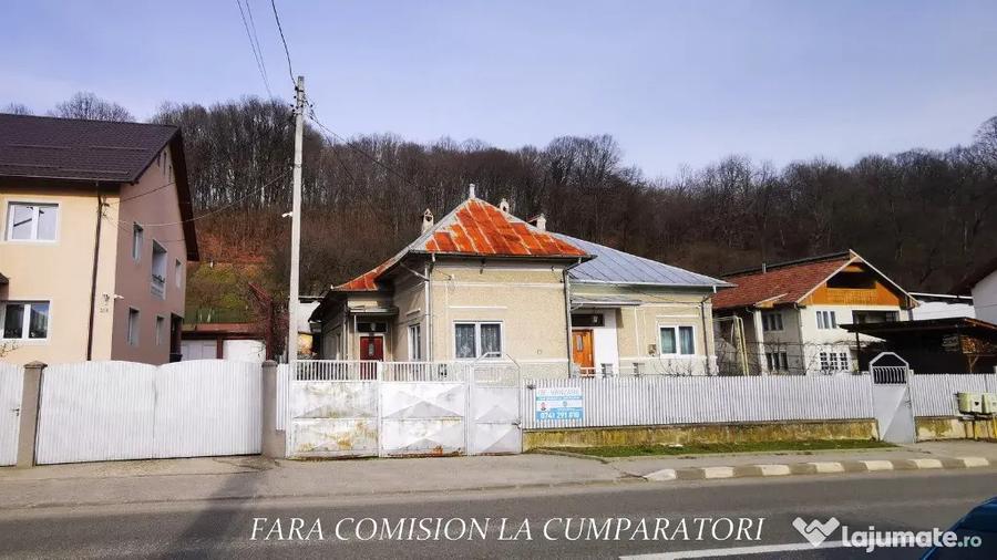 Casă cu 3 camere cu Teren 2013 Mp în Central