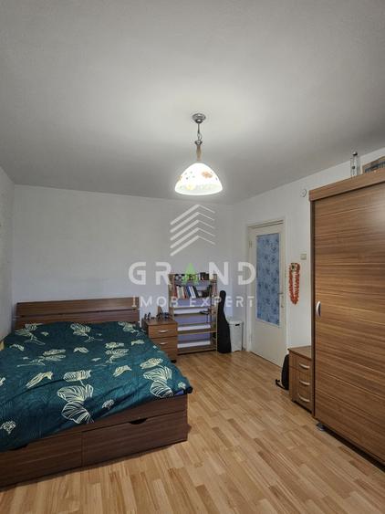Apartament cu 4 camere decomandat, mobilat în Mărăști