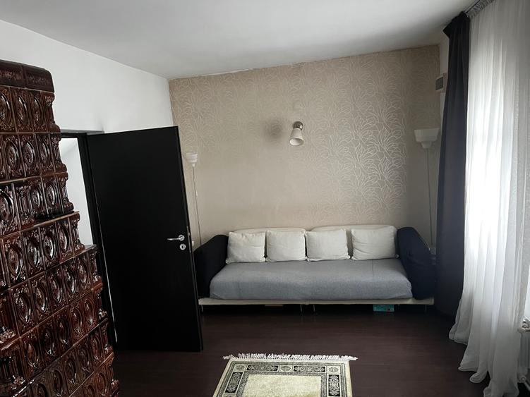 Casă cu 3 camere în Central