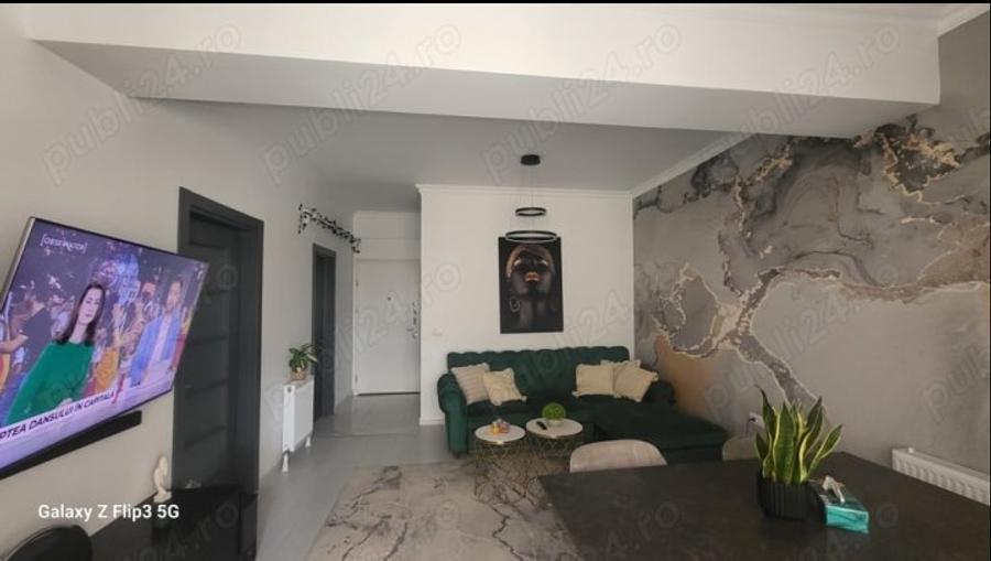Apartament cu 2 camere decomandat în
