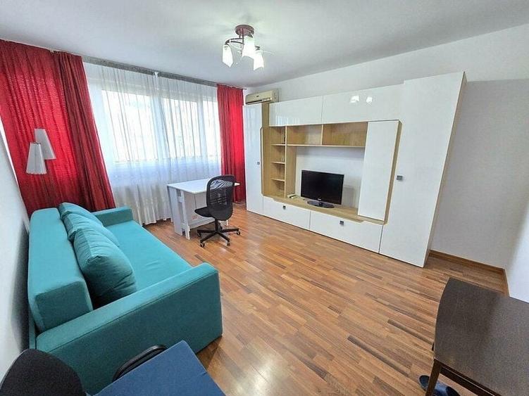 Apartament cu 2 camere decomandat în Cantemir