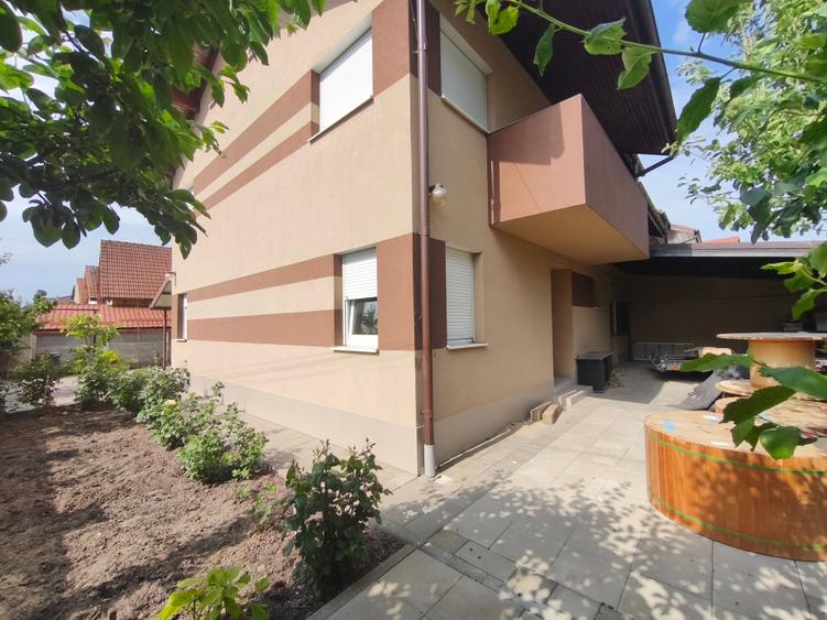 Duplex cu 7 camere cu Canalizare în Chișoda