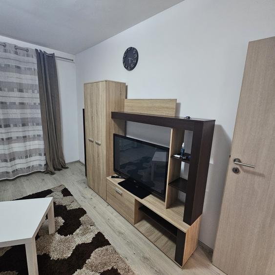 Garsonieră decomandată în Rahova