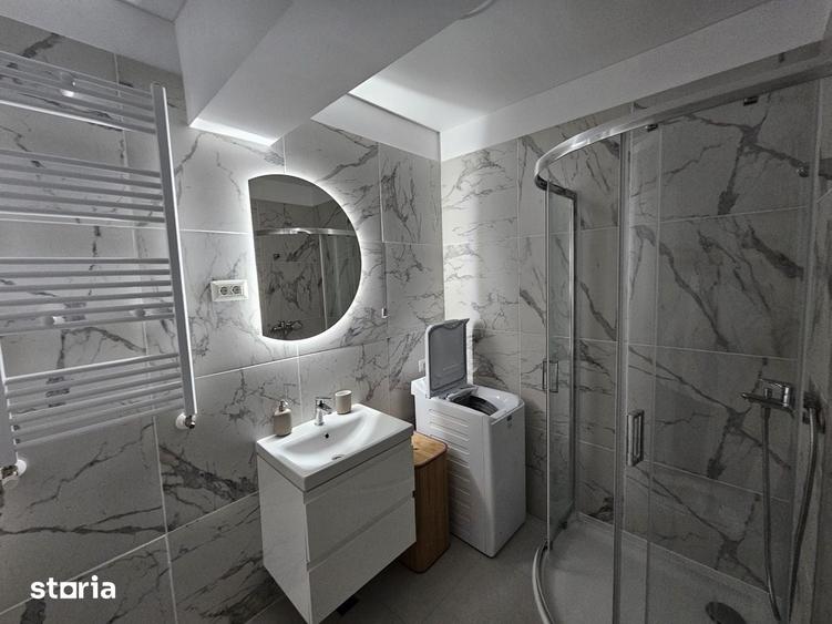 Apartament cu 2 camere în Apărătorii Patriei