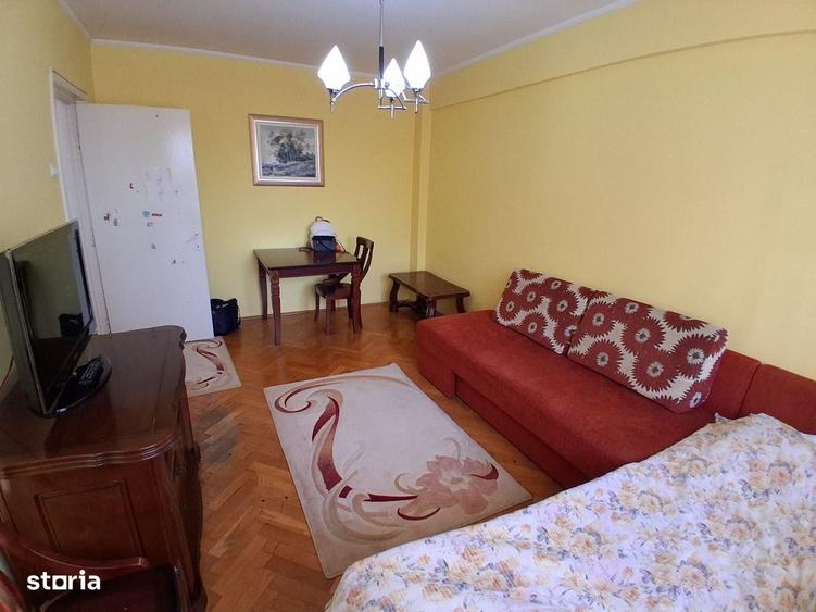 Garsonieră decomandată în Centru Civic