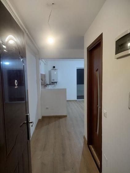 Apartament cu 2 camere semidecomandat în Dosu Bricii