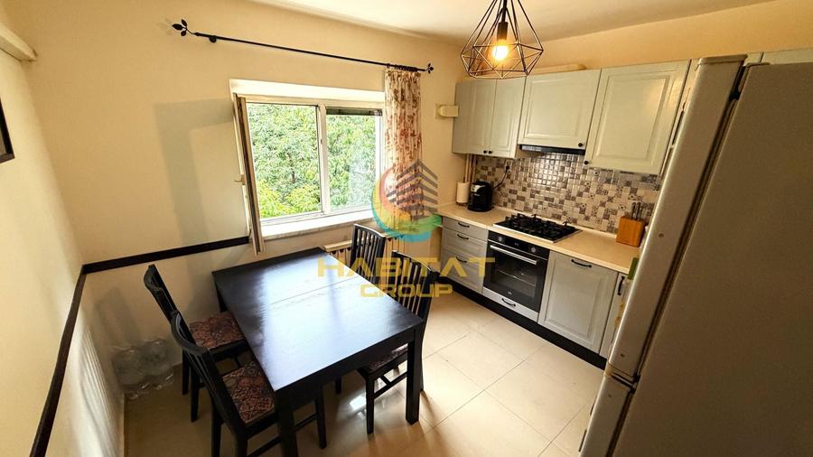 Apartament cu 3 camere decomandat, mobilat în Vitan Mall