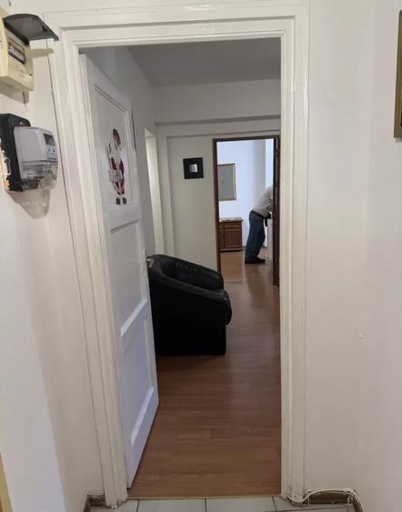 Apartament cu 2 camere decomandat, mobilat în Centrul Civic