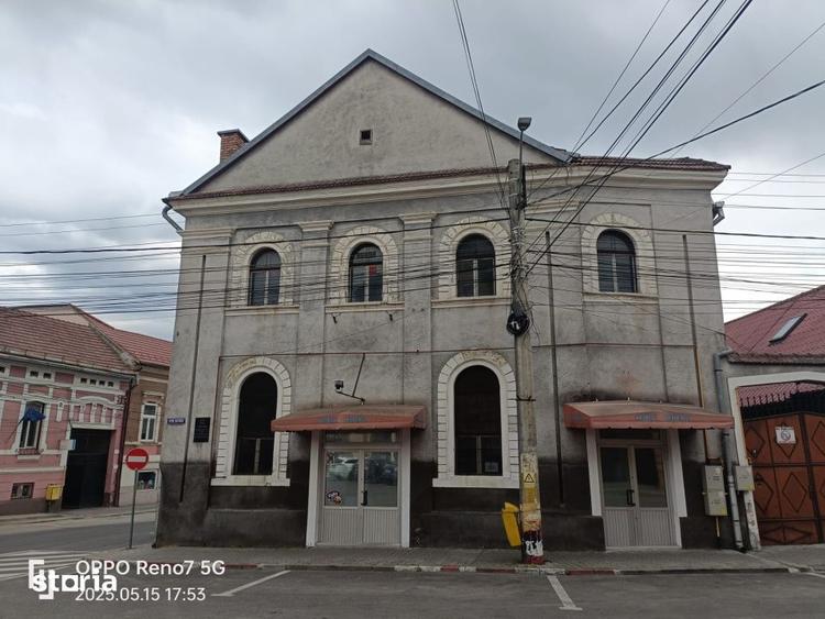 Spațiu comercial, de 322 mp, în Reghin