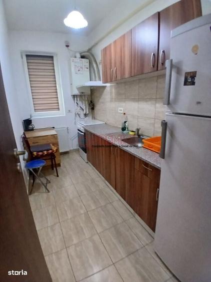 Apartament cu 2 camere în Apărătorii Patriei