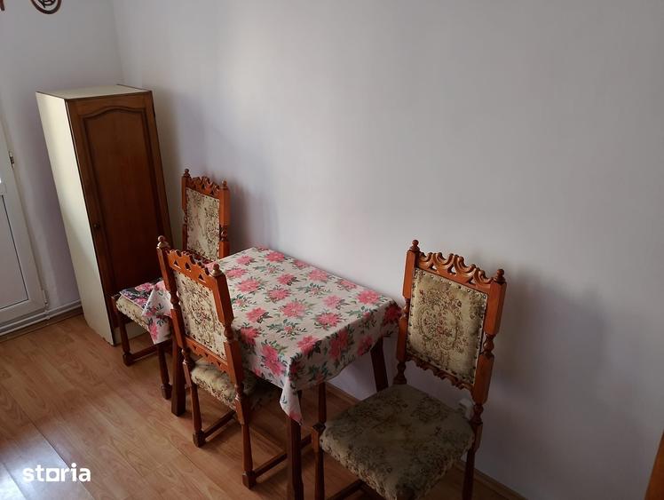 Apartament cu 3 camere în Valea Cetății