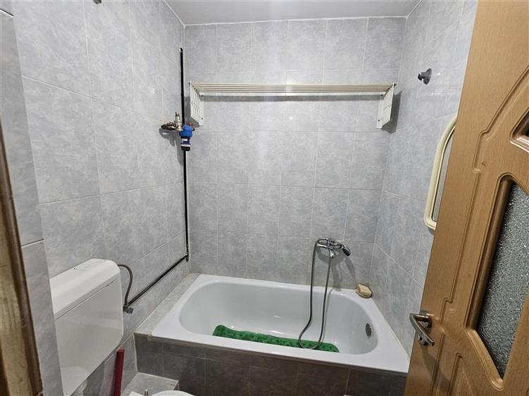 Garsonieră decomandată în Calea Caransebeșului