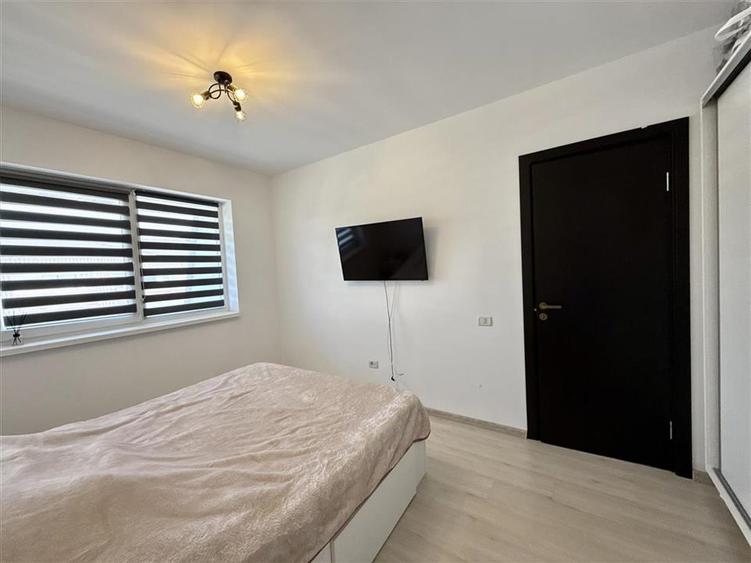 Apartament cu 2 camere decomandat în Sânpetru