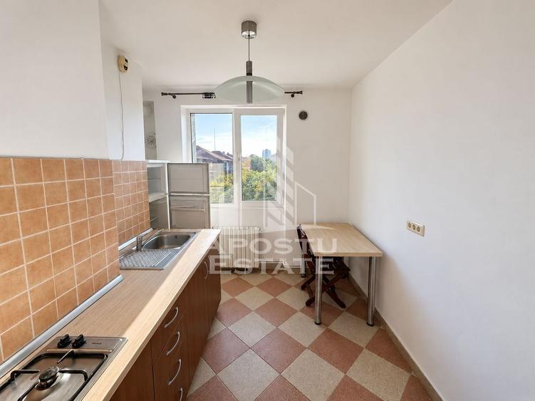 Apartament cu 2 camere decomandat, mobilat în Elisabetin