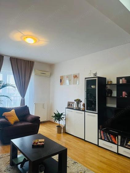 Apartament cu 2 camere decomandat în Subcetate