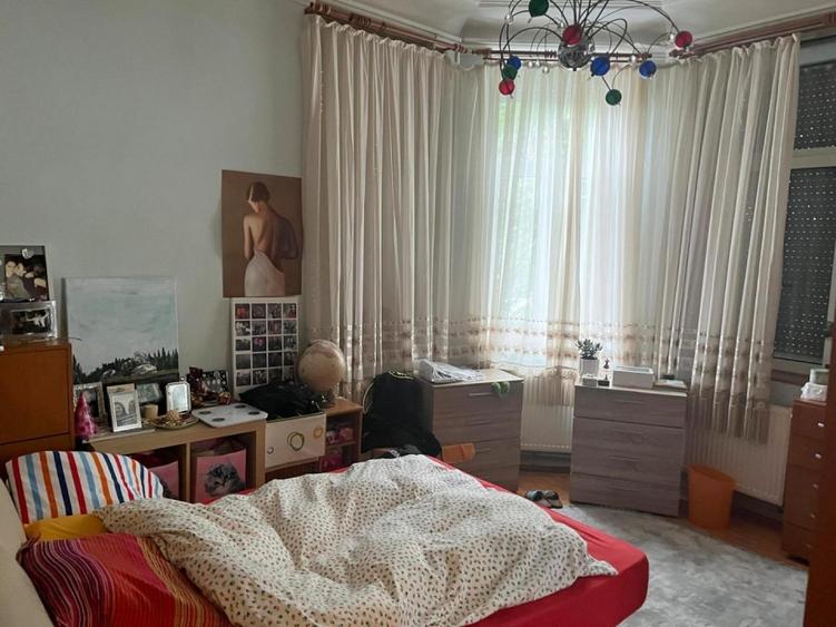 Apartament cu 4 camere în P-ța Romană