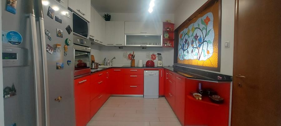 Casă cu 4 camere cu Canalizare în Energiei