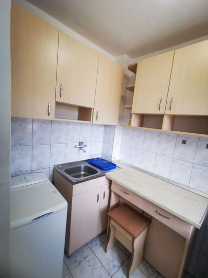 Garsonieră decomandată în Narcisa