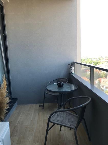 Apartament cu 3 camere decomandat, mobilat în Medicină