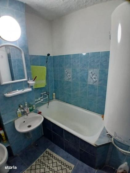 Apartament cu 3 camere decomandat în Aghireșu