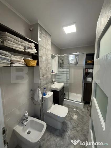 Apartament cu 4 camere decomandat în Central