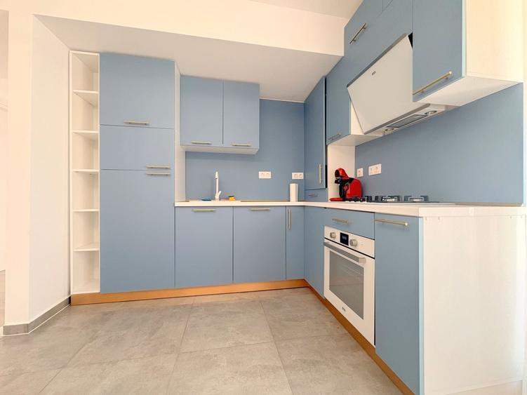 Apartament cu 3 camere decomandat, mobilat în Lipovei