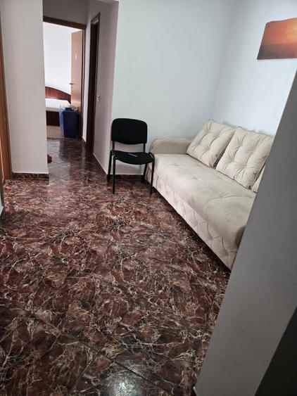 Apartament cu 2 camere decomandat în Albești