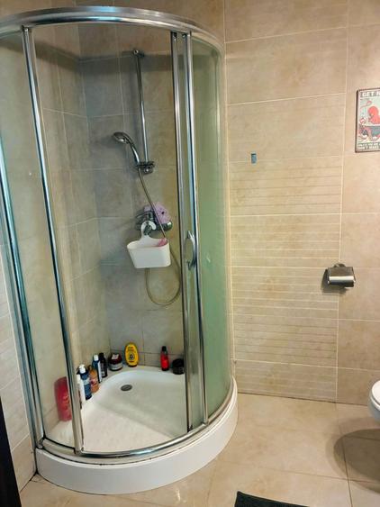 Apartament cu 3 camere în Florești