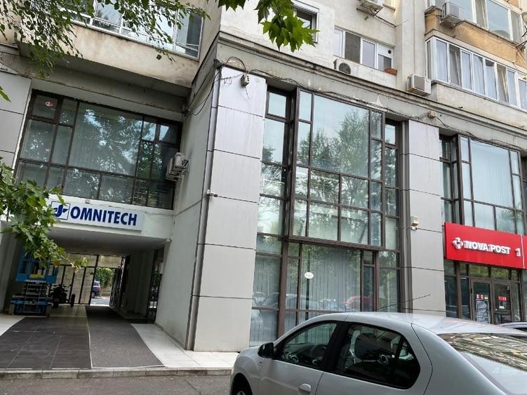 Apartament cu 3 camere decomandat, mobilat în Unirii