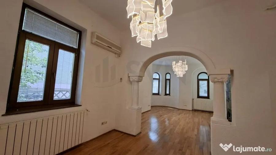 Casă cu 16 camere cu Teren 500 Mp în Pache Protopopescu