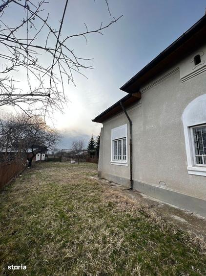 Casă cu 2 camere cu Teren 4000 Mp în Ulmi