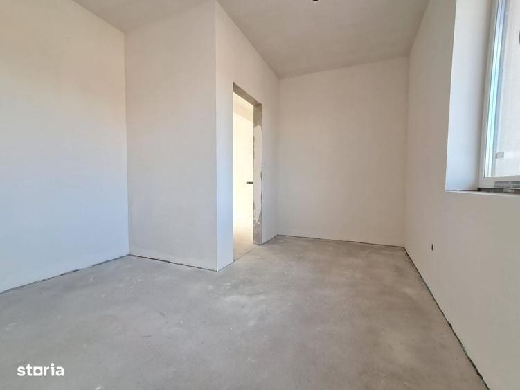 Casă cu 4 camere cu Teren 601 Mp în Apahida