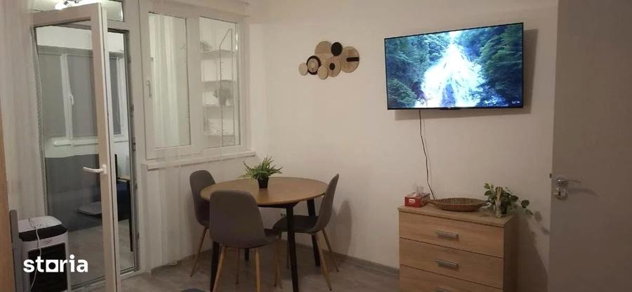 Garsonieră decomandată în Ștefan cel Mare