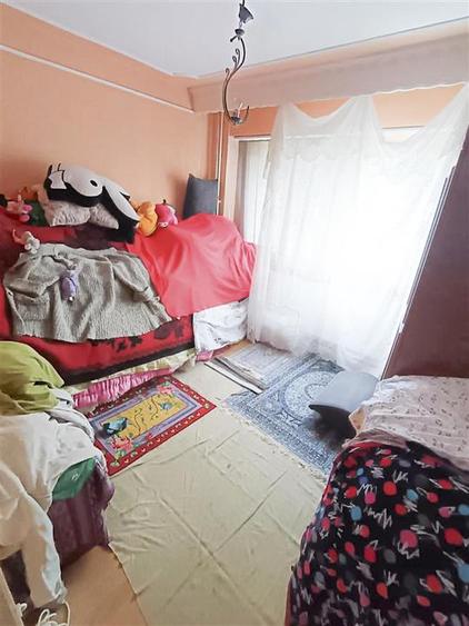 Apartament cu 2 camere decomandat în Apollo