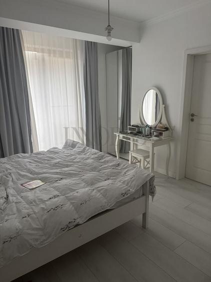 Apartament cu 3 camere decomandat în Aviației