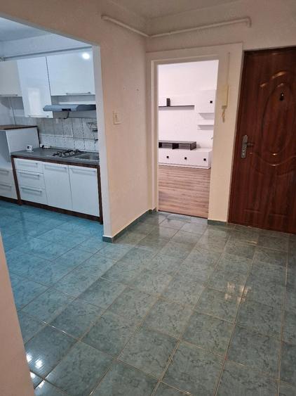 Apartament cu 2 camere decomandat în Soarelui