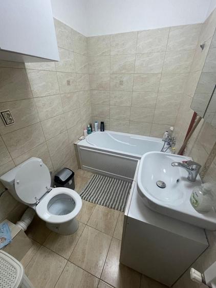 Apartament cu 3 camere în Dudu